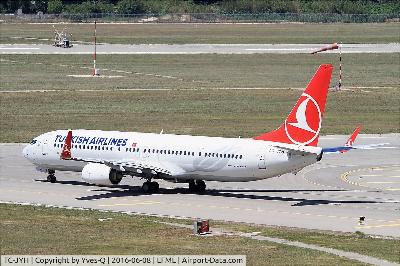 TC-JYH, 2012 Boeing 737-9F2/ER C/N 40984, Boeing 737-9F2(ER), Lining up rwy 31R, Marseille-Provence Airport (LFML-MRS)