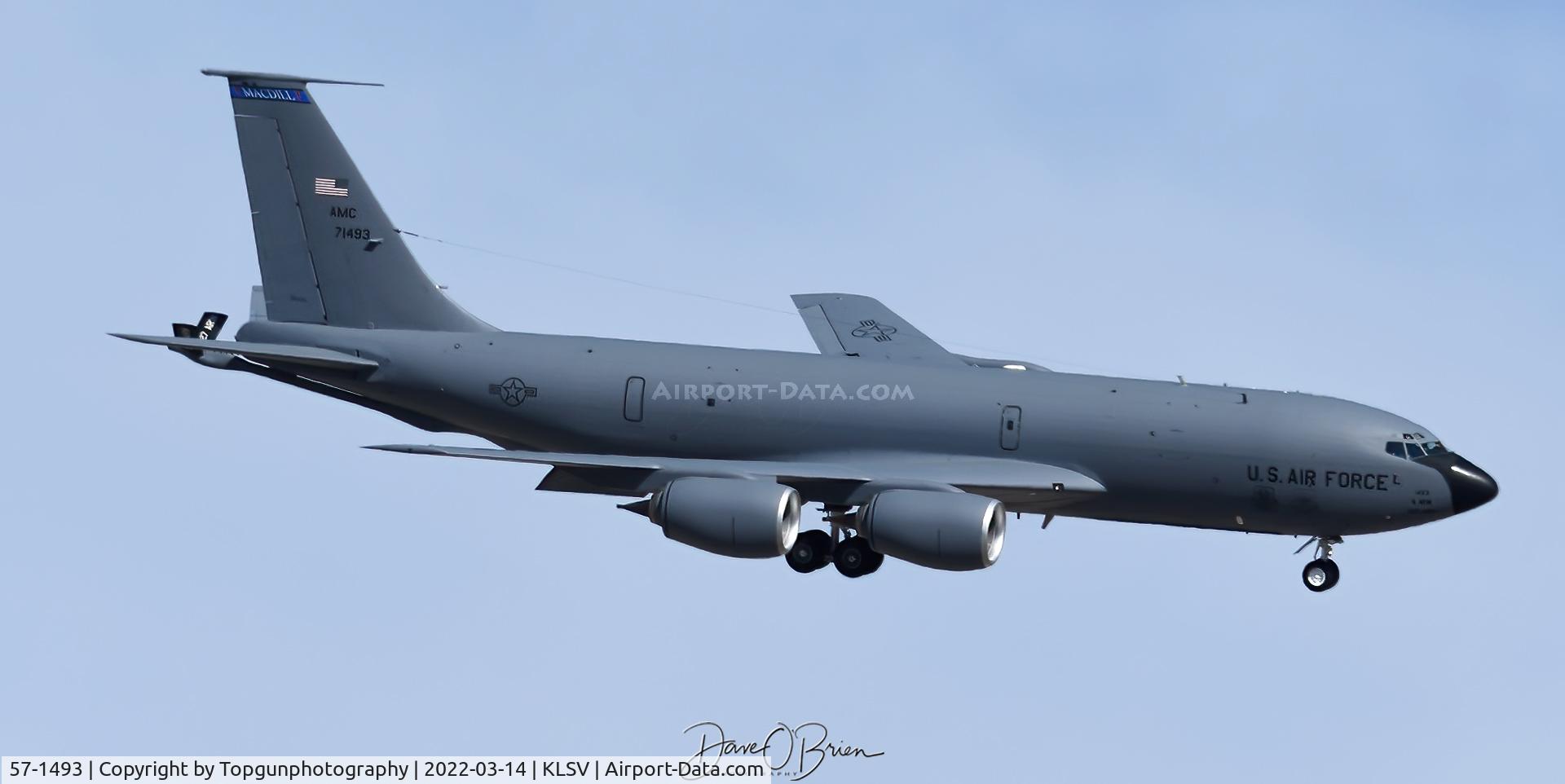57-1493, 1957 Boeing KC-135R Stratotanker C/N 17564, GULF70 lands after Red Flag 22-2