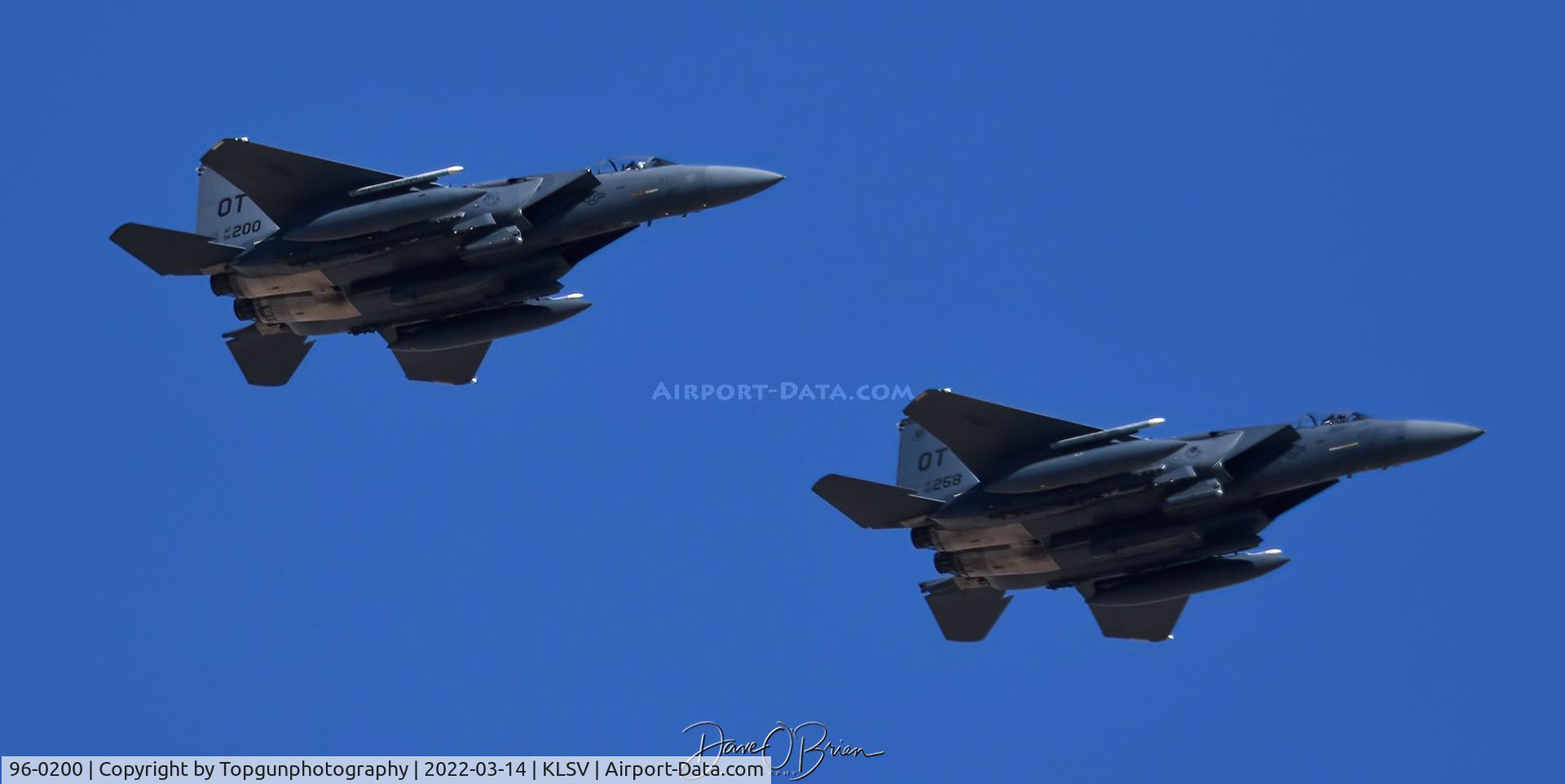 96-0200, 1997 McDonnell Douglas F-15E Strike Eagle C/N 1327/E210, HOSS21 Flight in the overhead