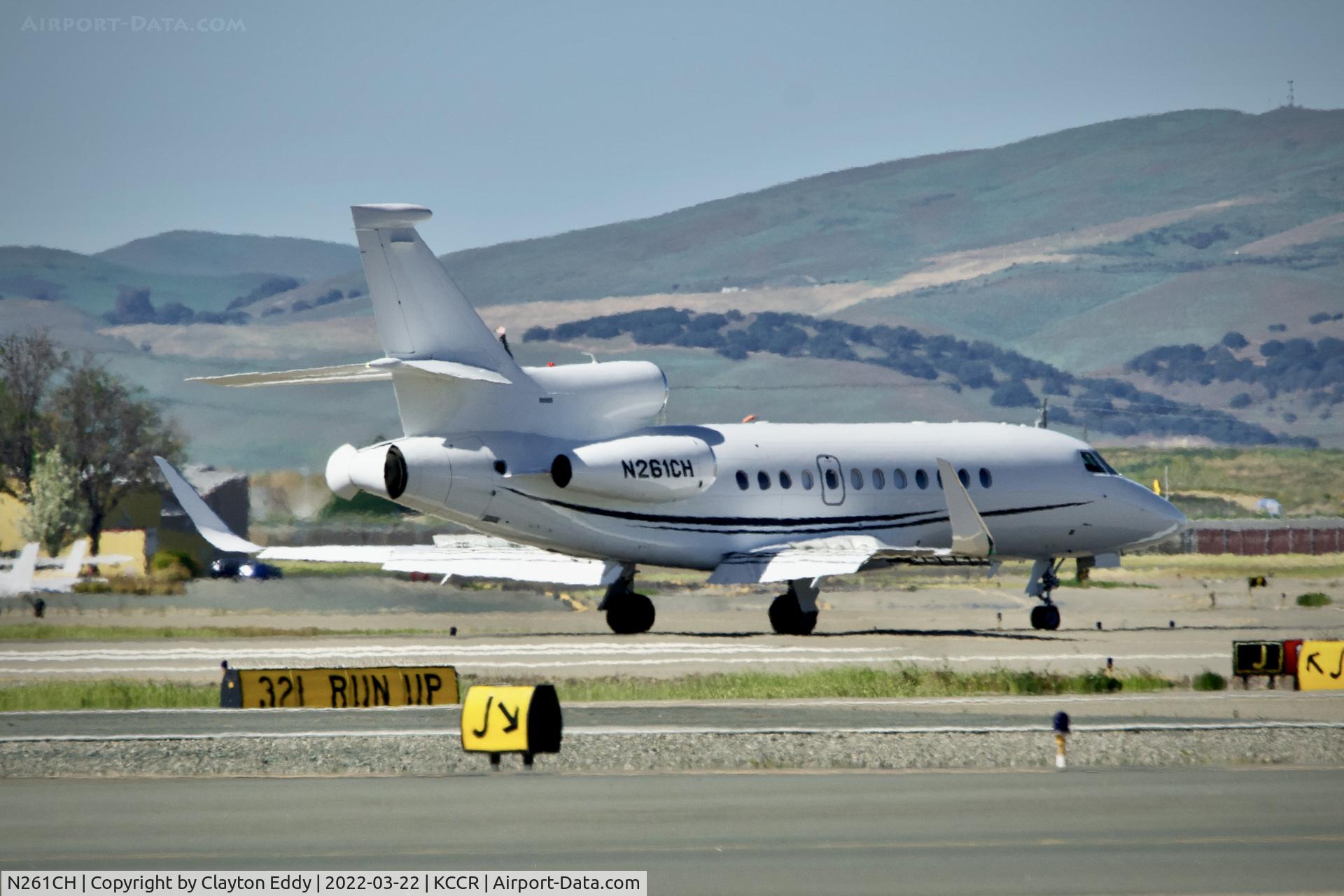 N261CH, 2012 Dassault Falcon 900EX C/N 261, Buchanan Field Concord Airport in California 2022.