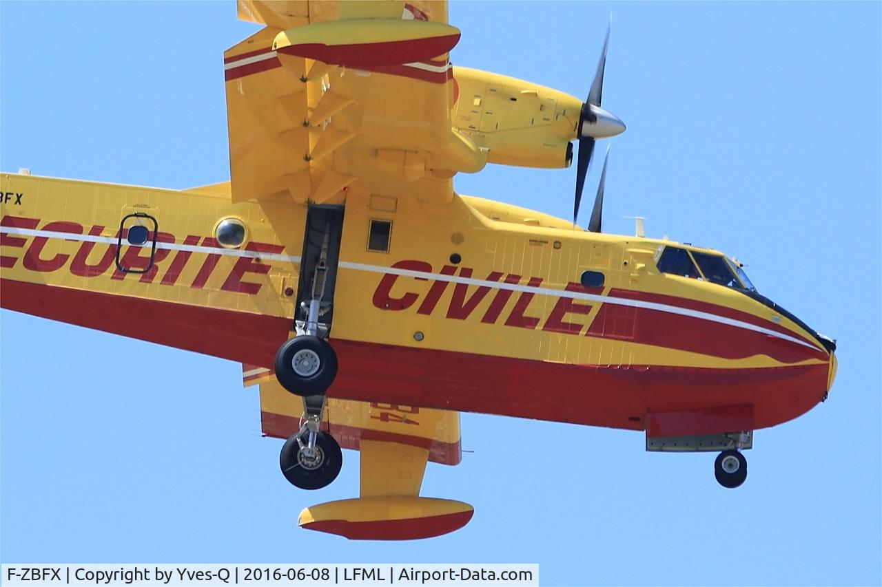 F-ZBFX, Canadair CL-215-6B11 CL-415 C/N 2007, Canadair CL-415, Short approach rwy 31R, Marseille-Provence Airport (LFML-MRS)