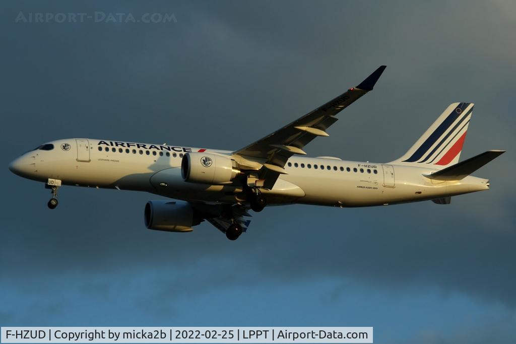 F-HZUD, 2021 Airbus A220-300 C/N 55141, Landing