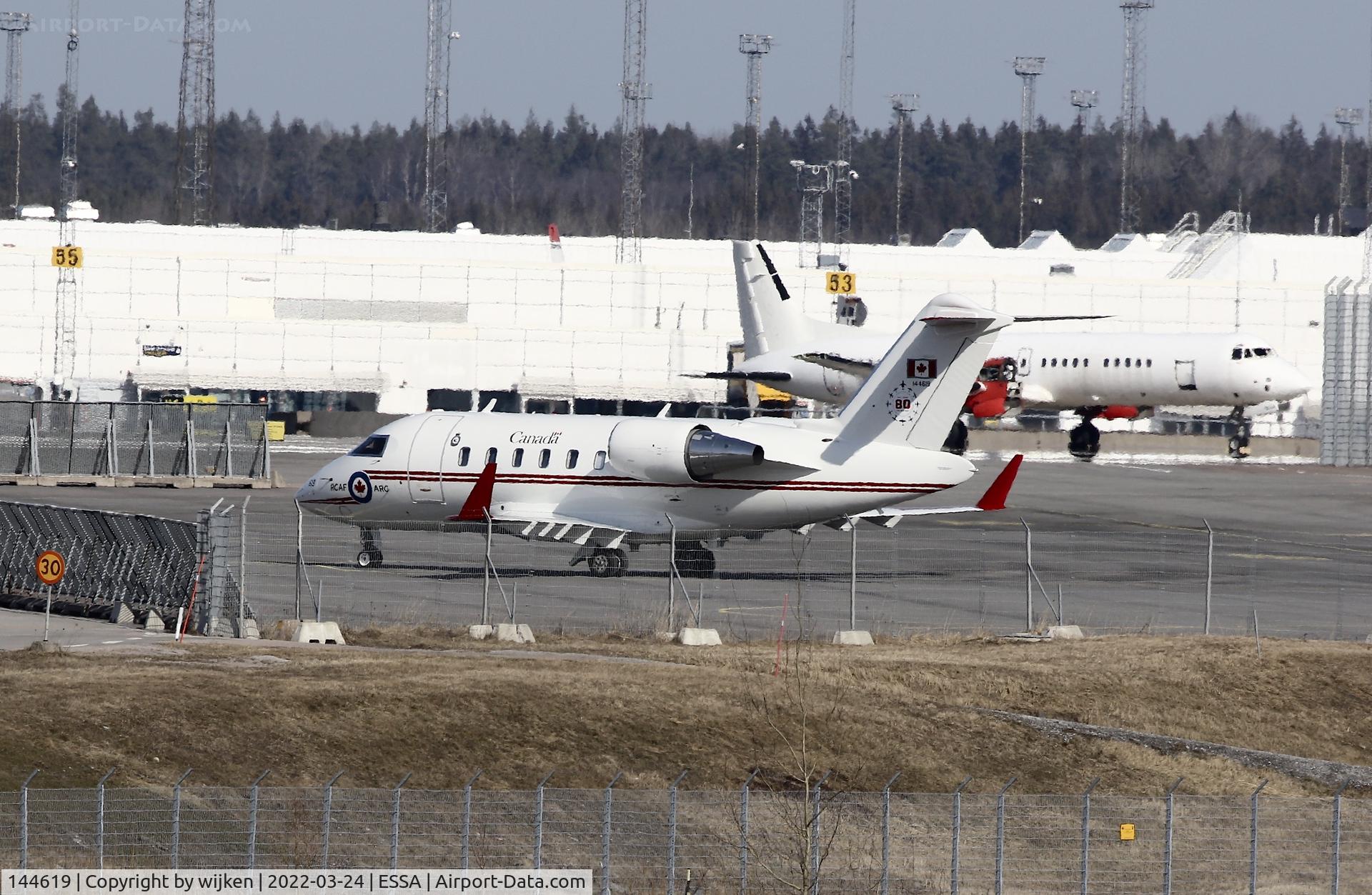 144619, 2020 Canadair CC-144D Challenger (650/CL-600-2B16) C/N 6144, Ramp S