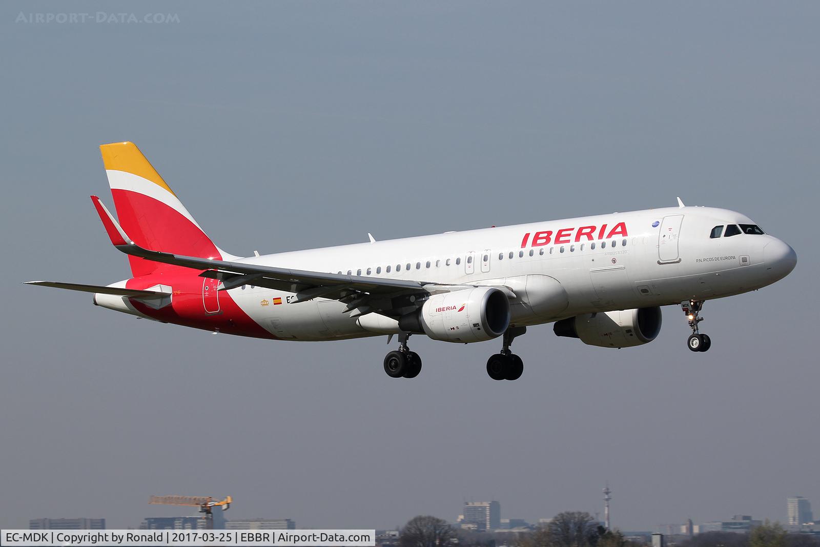EC-MDK, 2014 Airbus A320-214 C/N 6328, at bru