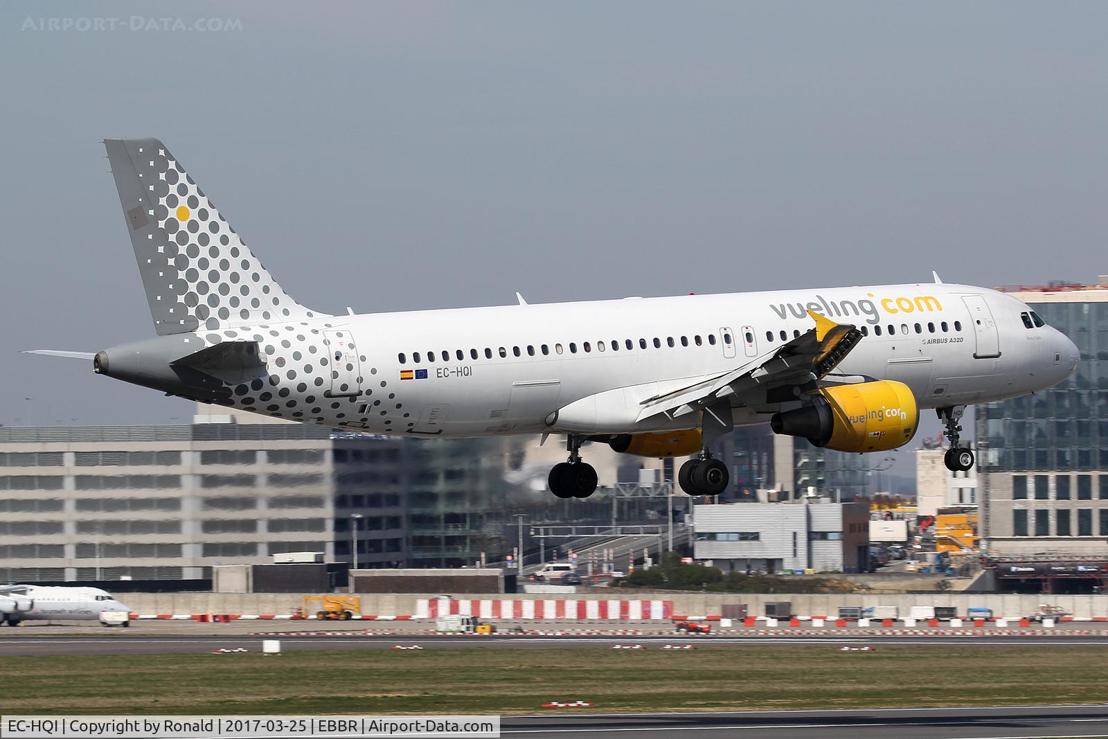 EC-HQI, 2001 Airbus A320-214 C/N 1396, at bru