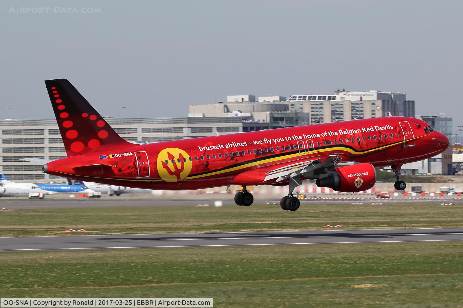 OO-SNA, 2001 Airbus A320-214 C/N 1441, at bru