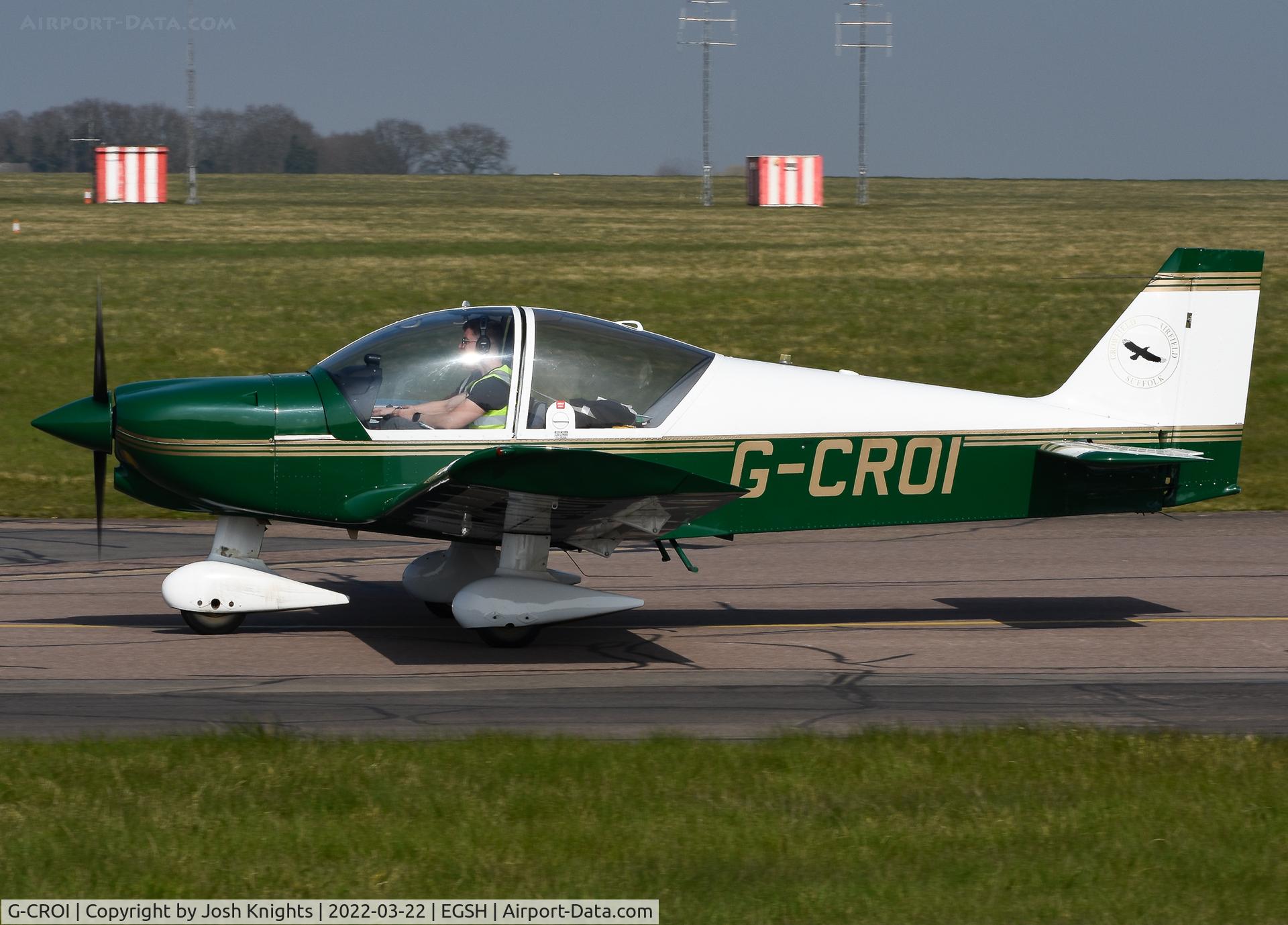 G-CROI, 1999 Robin HR-200-120B C/N 335, Arriving at Norwich.