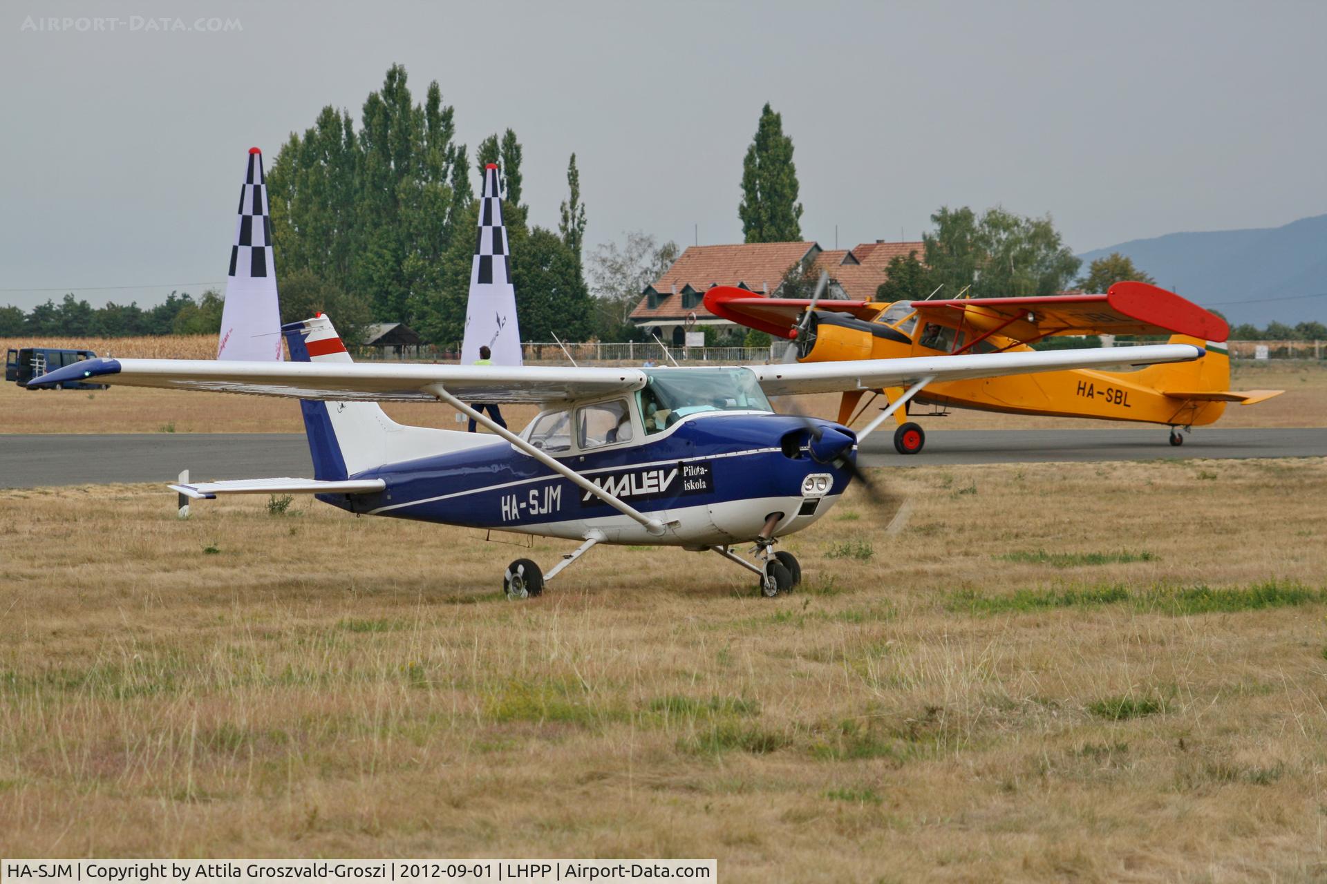 HA-SJM, Cessna 172M C/N 17261908, LHPP - Pécs-Pogány Airport, Hungary
