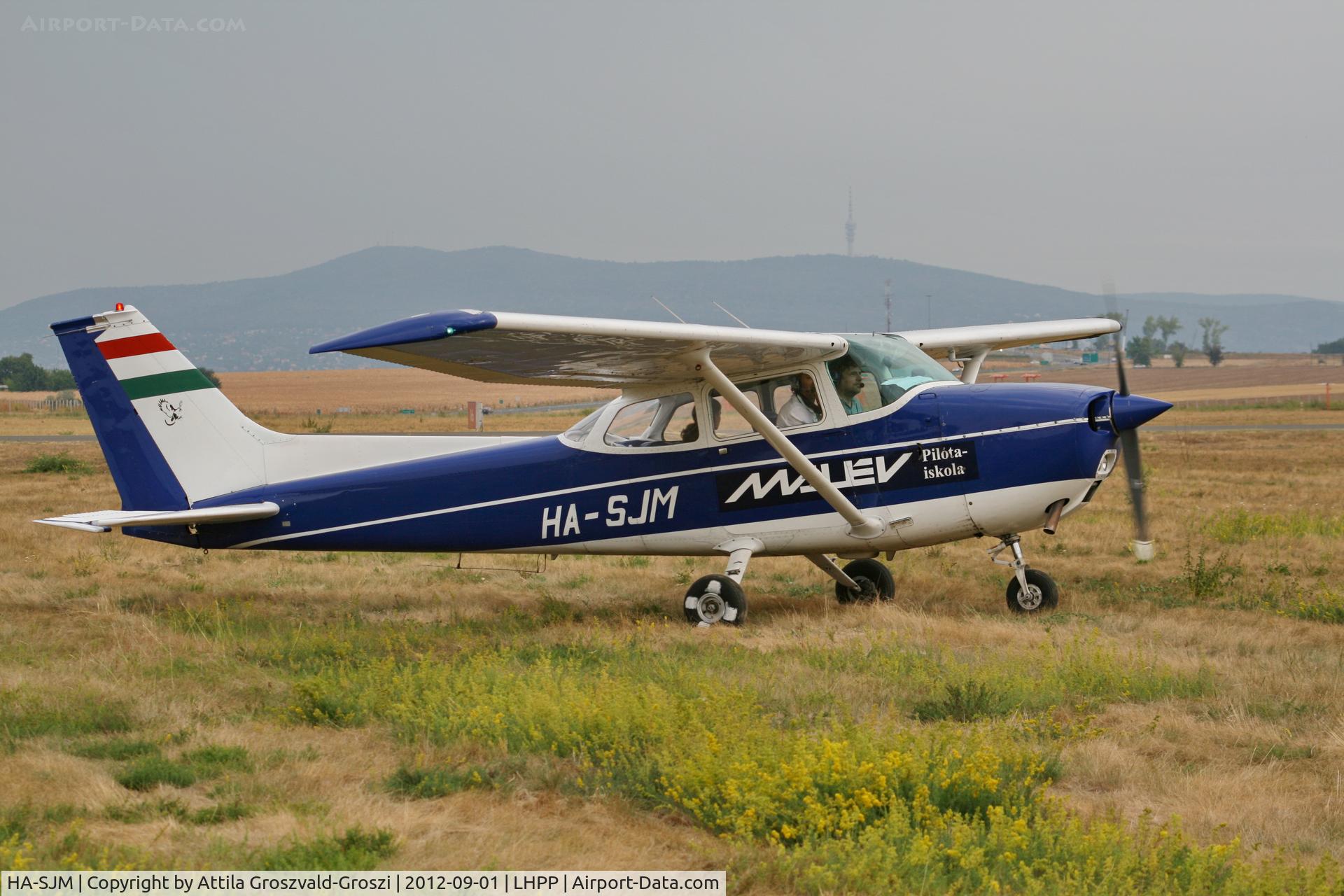 HA-SJM, Cessna 172M C/N 17261908, LHPP - Pécs-Pogány Airport, Hungary