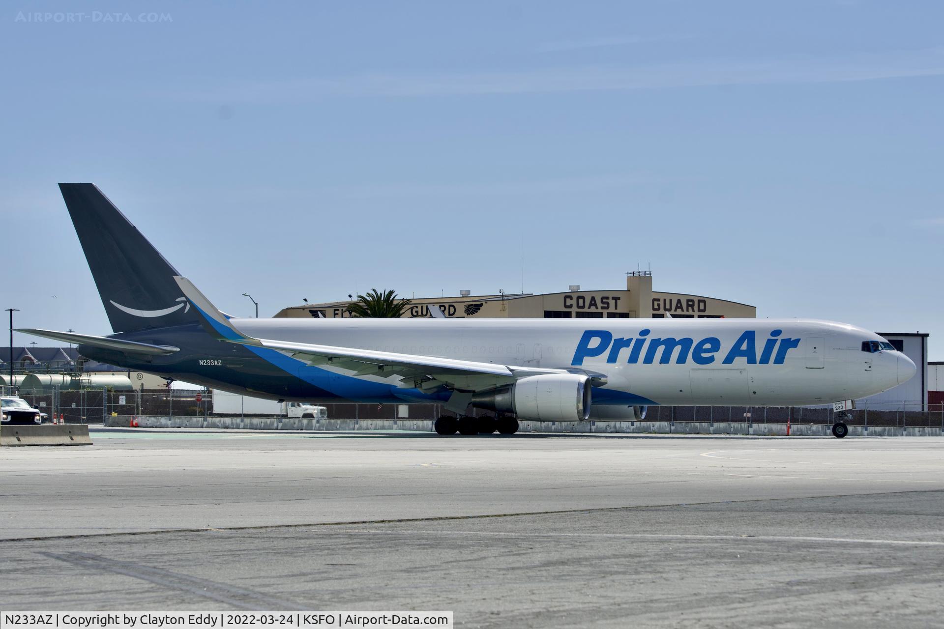 N233AZ, 1998 Boeing 767-323/ER(BDSF) C/N 29430, SFO 2022.