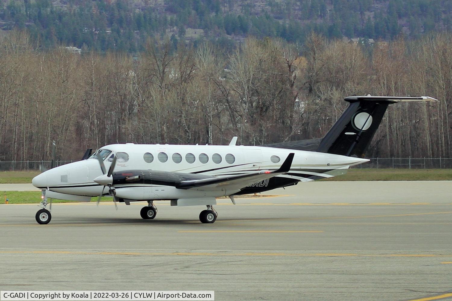 C-GADI, 1981 Beech 200 King Air C/N BB-853, Nice livery, arrival from Sascatoon
