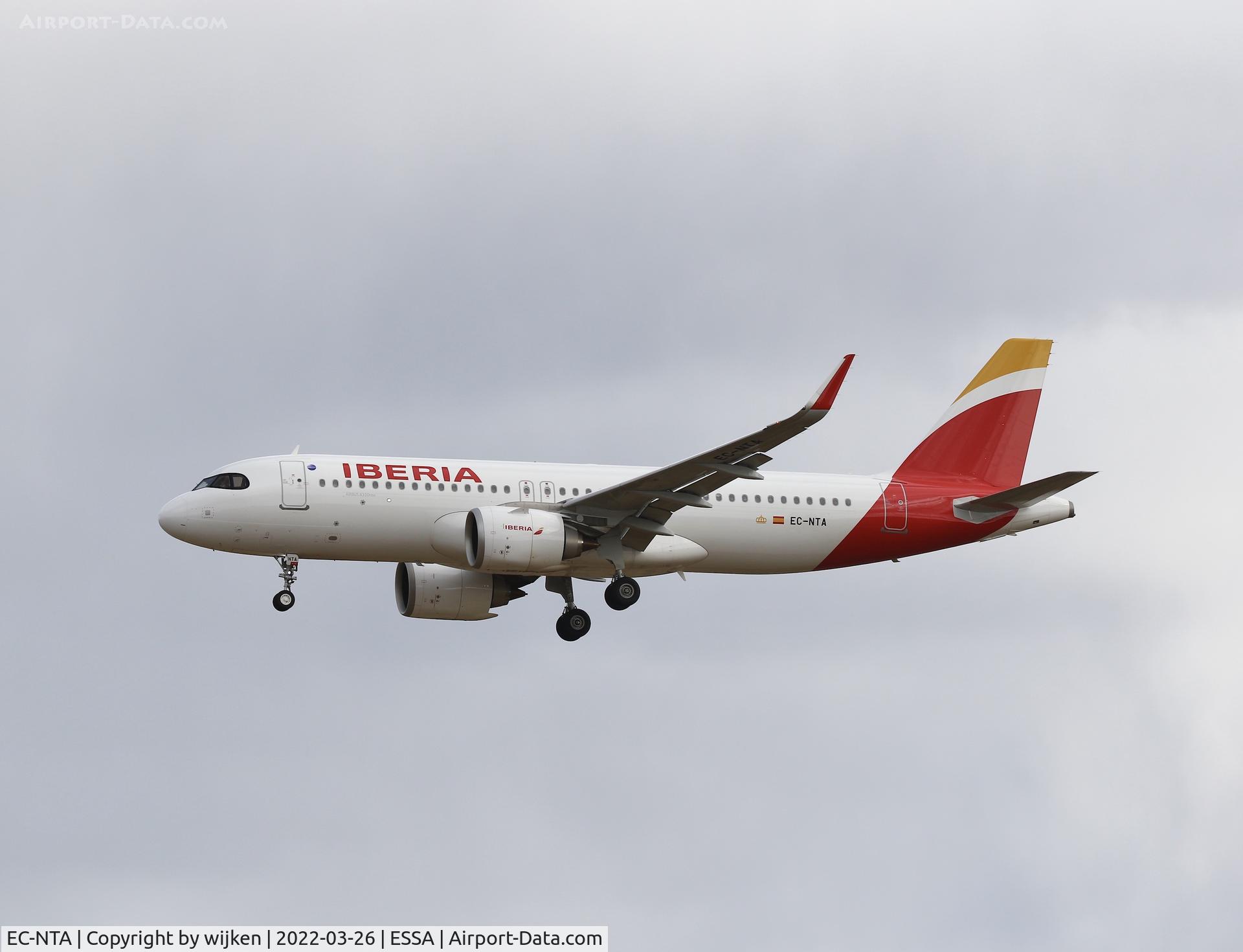 EC-NTA, 2021 Airbus A320-251N C/N 10696, RWY 01L