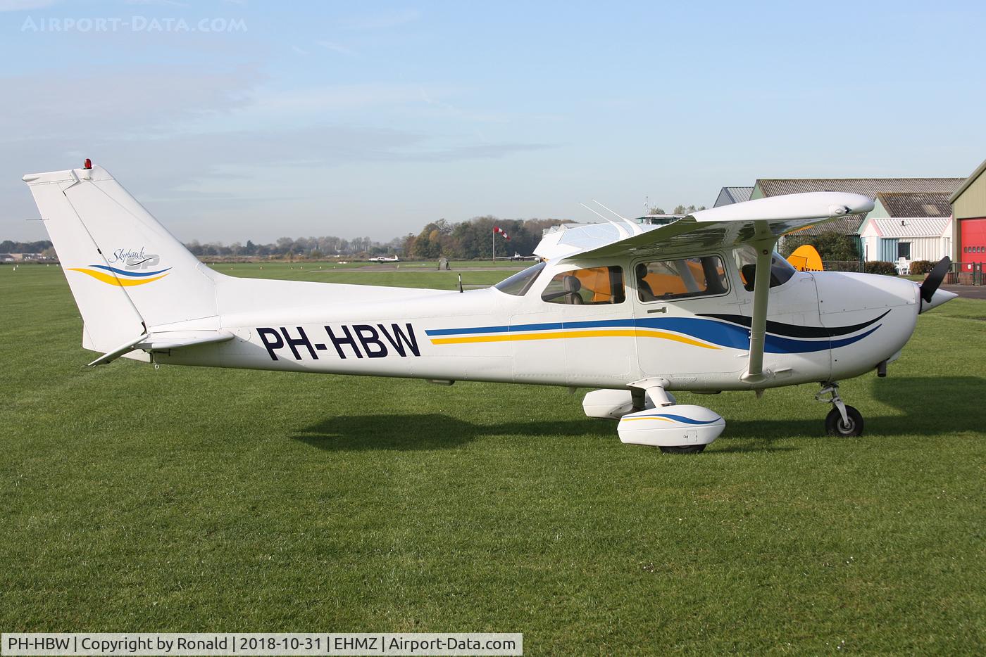PH-HBW, Cessna 172S C/N 172S8113, at ehmz