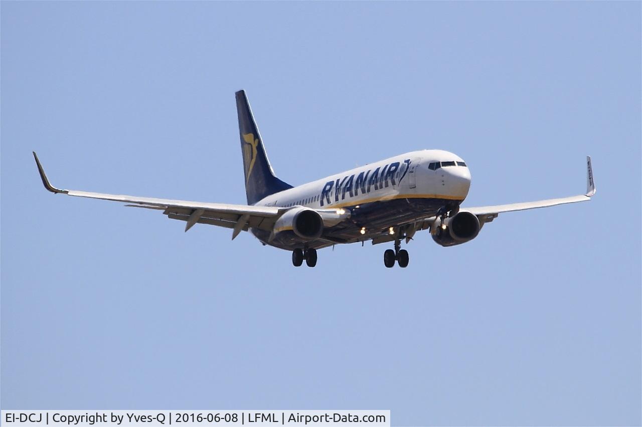 EI-DCJ, 2004 Boeing 737-8AS C/N 33564, Boeing 737-8AS, Short approach Rwy 31R, Marseille-Provence Airport (LFML-MRS)