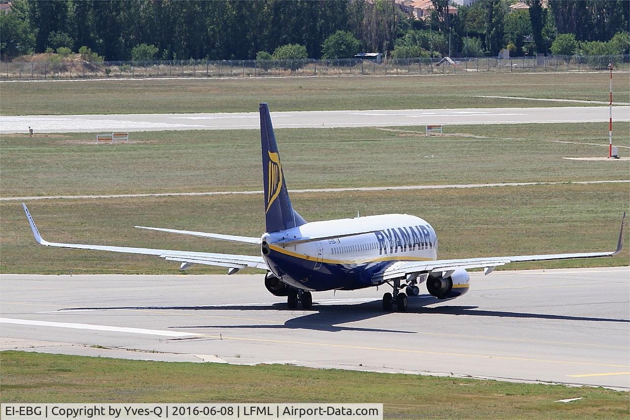 EI-EBG, 2009 Boeing 737-8AS C/N 37525, Boeing 737-8AS, Lining up rwy 31R, Marseille-Provence Airport (LFML-MRS)