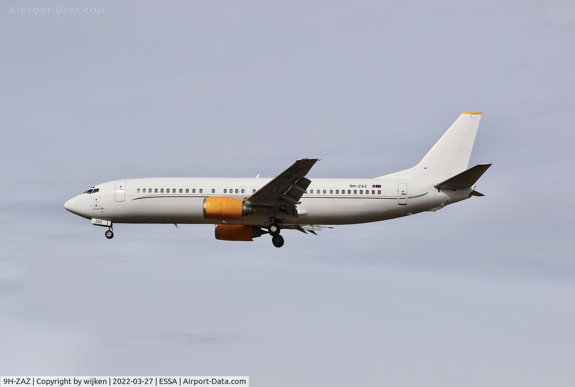 9H-ZAZ, 1991 Boeing 737-436 C/N 25349, RWY 26