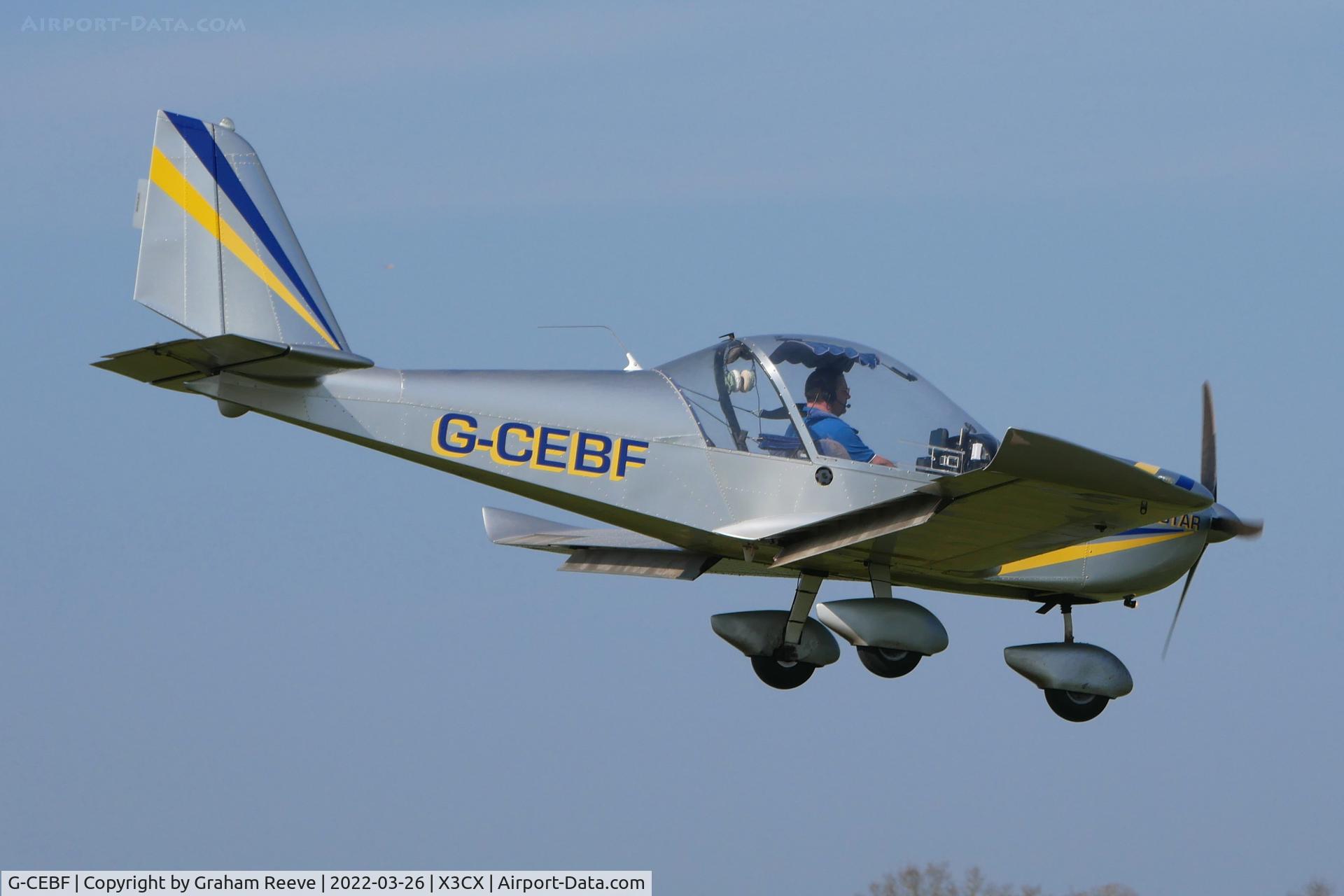 G-CEBF, 2006 Aerotechnik EV-97A Eurostar C/N PFA 315A-14525, Landing at Northrepps.
