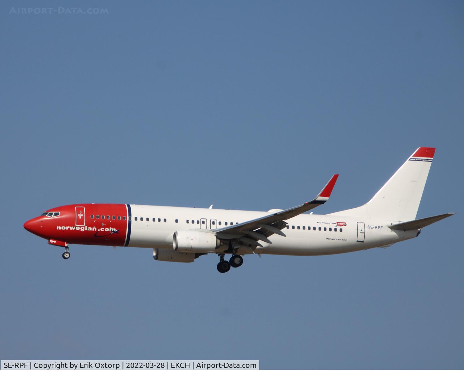 SE-RPF, 2016 Boeing 737-8JP C/N 42076, SE-RPF landing rw 22