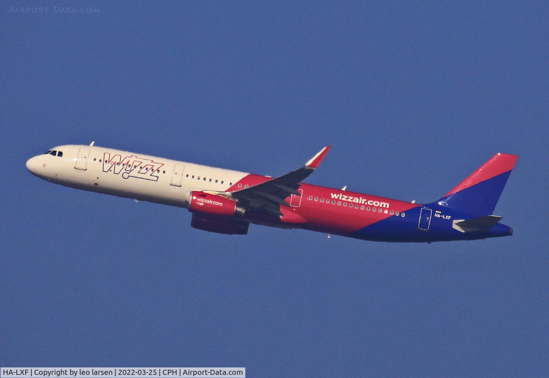 HA-LXF, 2016 Airbus A321-231 C/N 7155, Copenhagen 25.3.2022