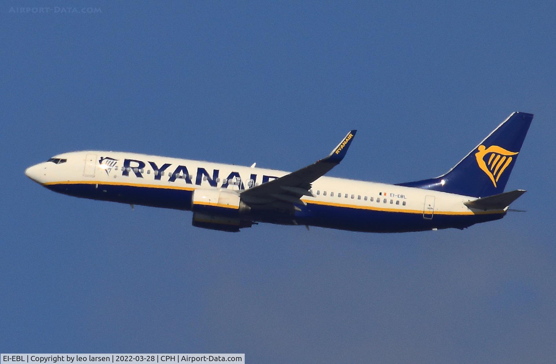 EI-EBL, 2009 Boeing 737-8AS C/N 37529, Copenhagen 28.3.2022