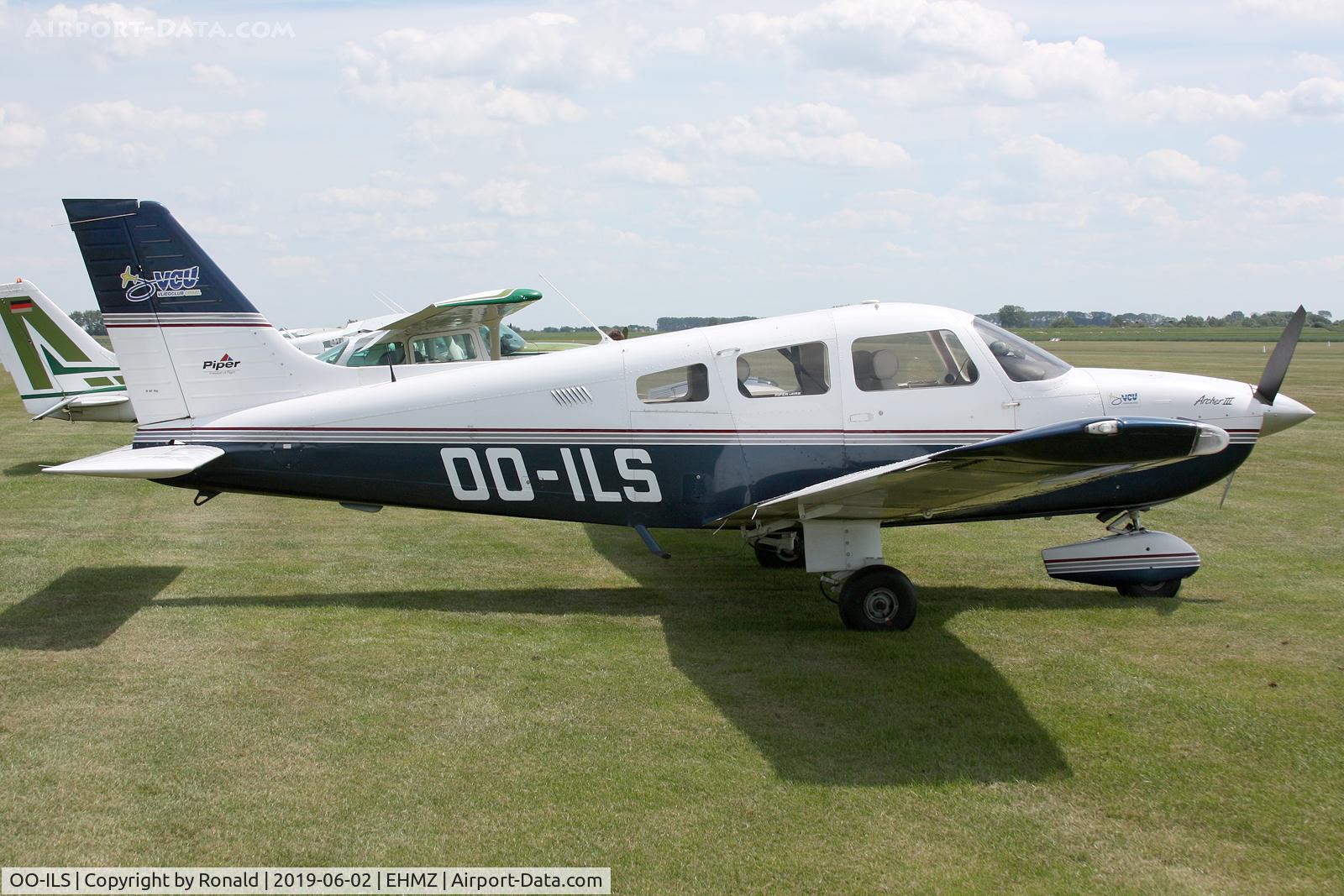 OO-ILS, Piper PA28-181 C/N 28-43432, at ehmz