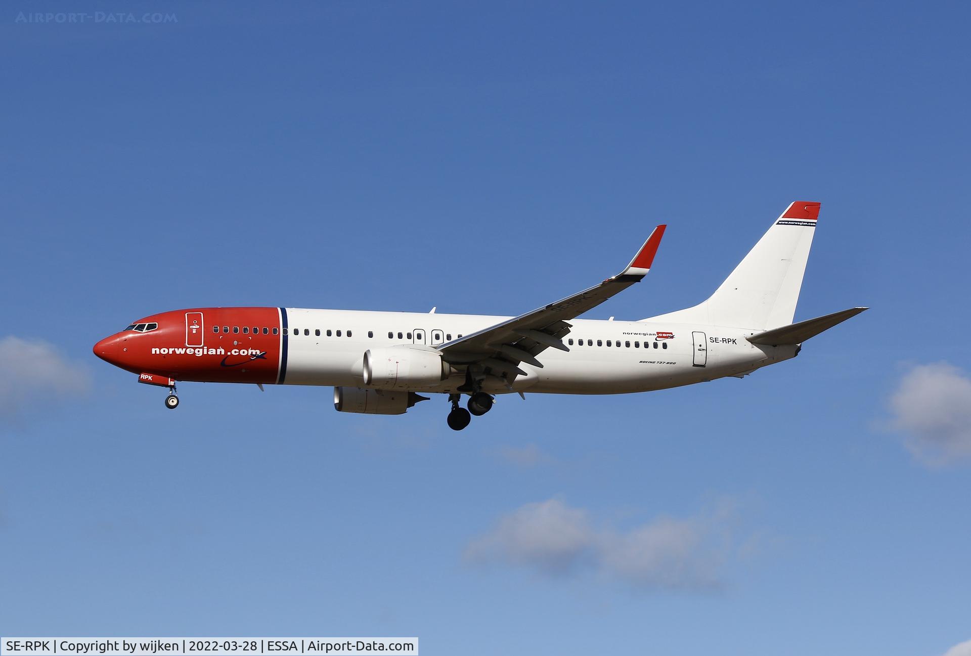 SE-RPK, 2016 Boeing 737-8JP C/N 42073, RWY 26