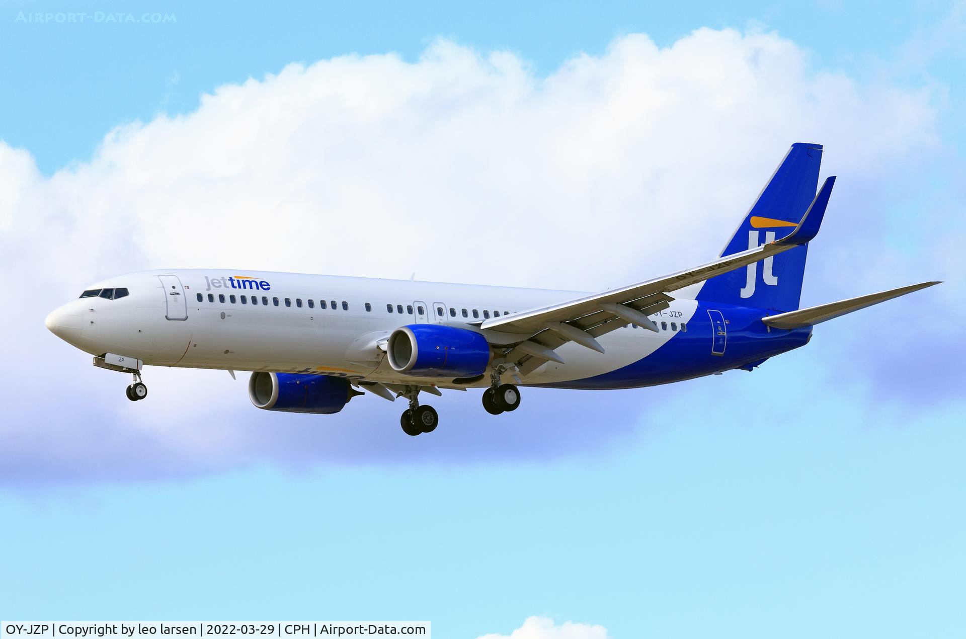 OY-JZP, 2011 Boeing 737-8U3 C/N 38071, Copenhagen 29.3.2022