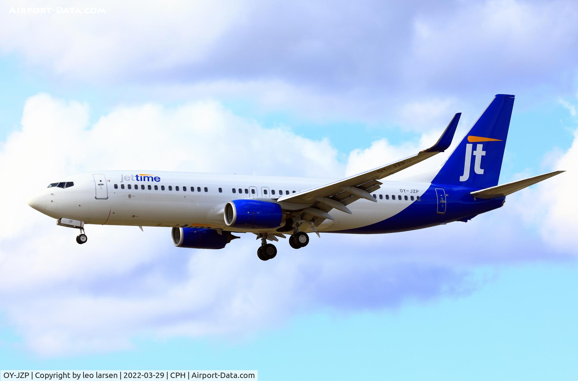 OY-JZP, 2011 Boeing 737-8U3 C/N 38071, Copenhagen 29.3.2022