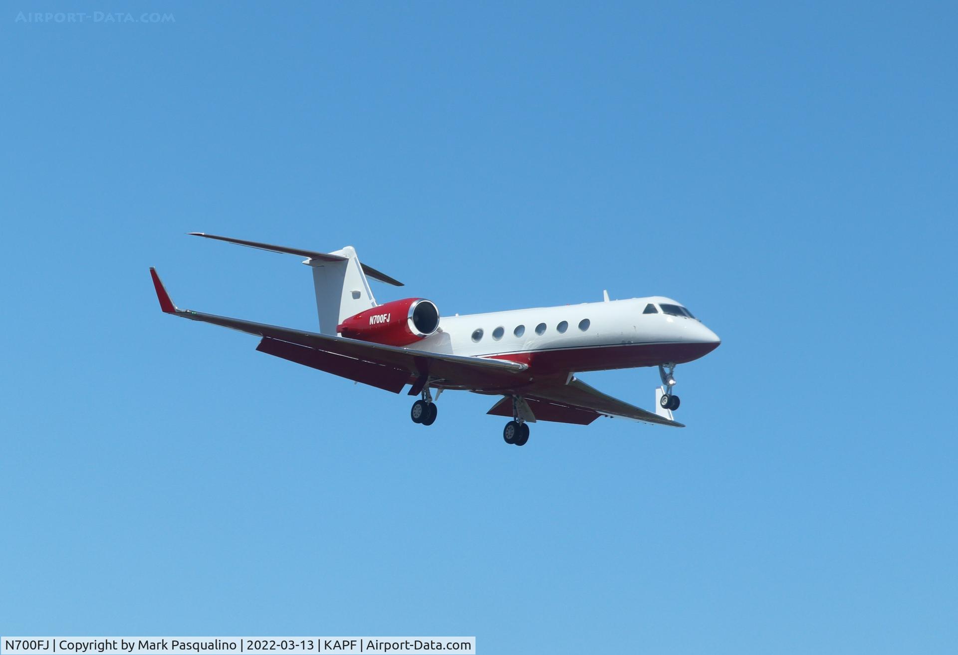N700FJ, 1999 Gulfstream Aerospace G-IV C/N 1400, Gulfstream G-IV