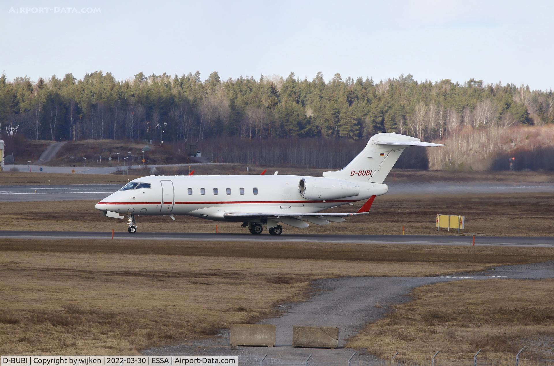 D-BUBI, 2007 Bombardier Challenger 300 (BD-100-1A10) C/N 20145, RWY 01L