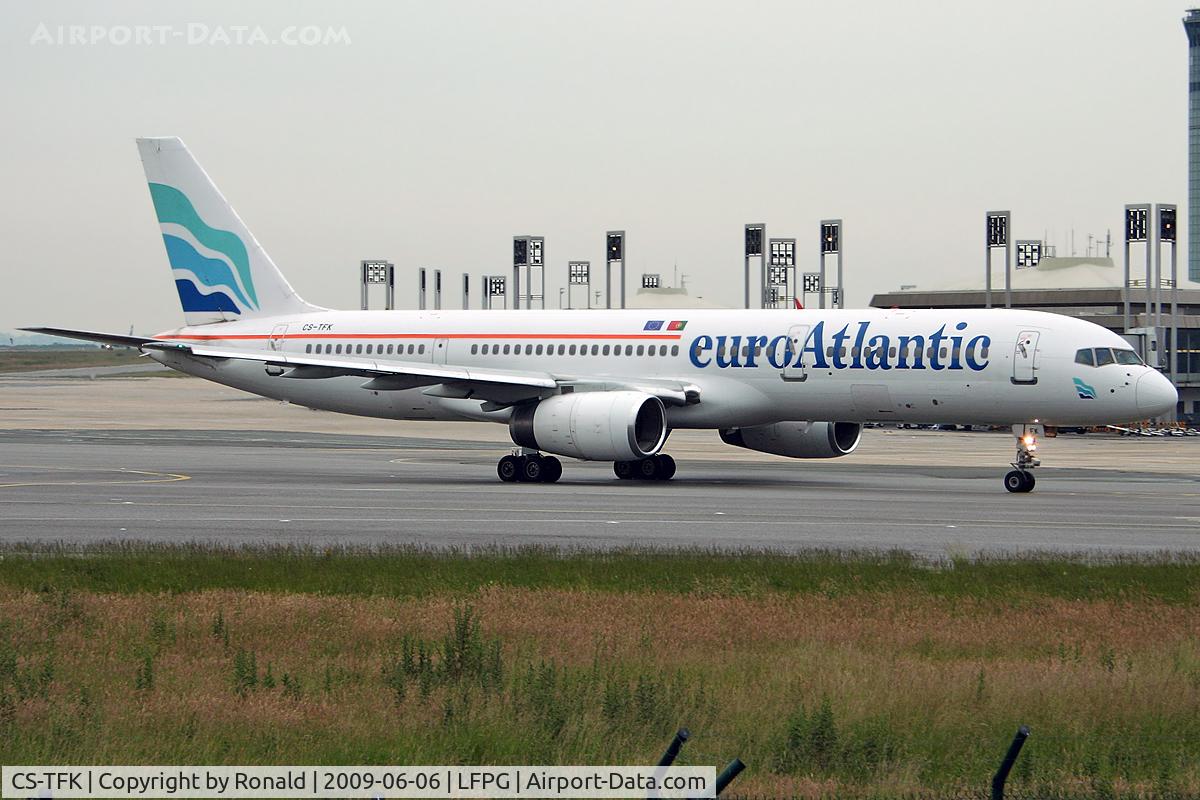 CS-TFK, 1988 Boeing 757-2G5 C/N 23983, at cdg