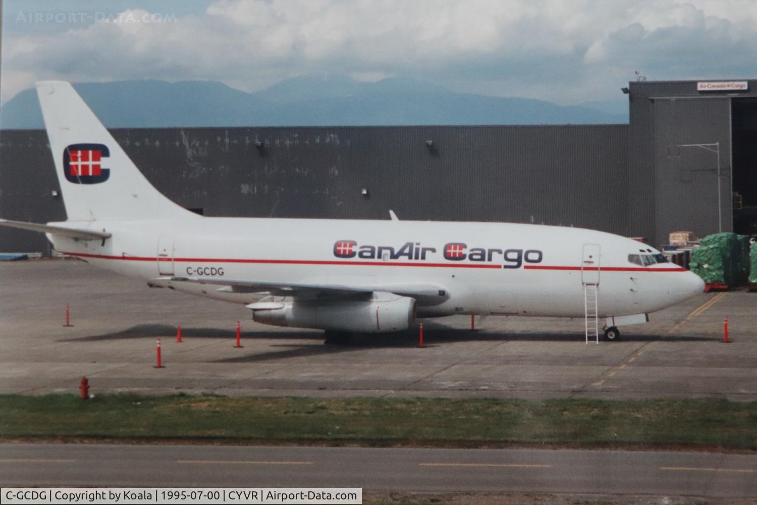 C-GCDG, 1973 Boeing 737 2E1 C/N 20776, Shot from Lufthansa Boeing 747