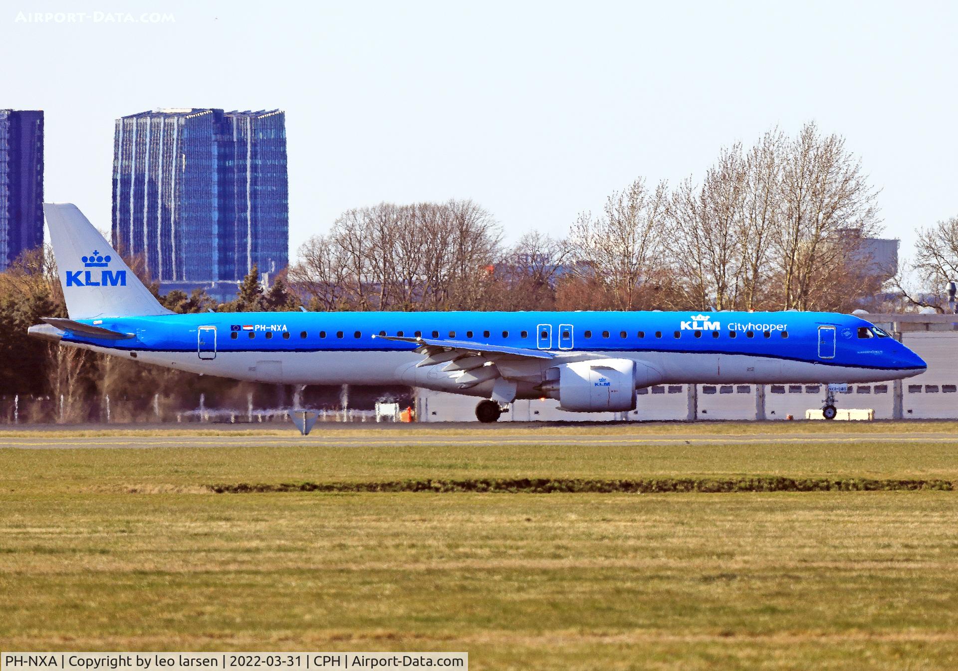 PH-NXA, 2021 Embraer E195-E2 (ERJ-190-400STD) C/N 19020045, Copenhagen 31.3.2022