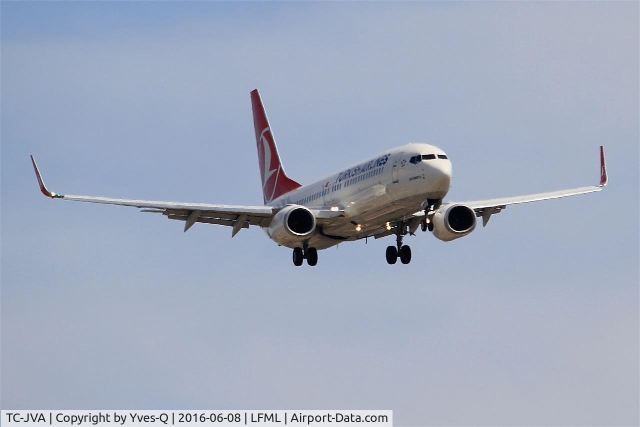 TC-JVA, 2014 Boeing 737-8F2 C/N 40988, Boeing 737-8F2, Short approach Rwy 31R, Marseille-Provence Airport (LFML-MRS)