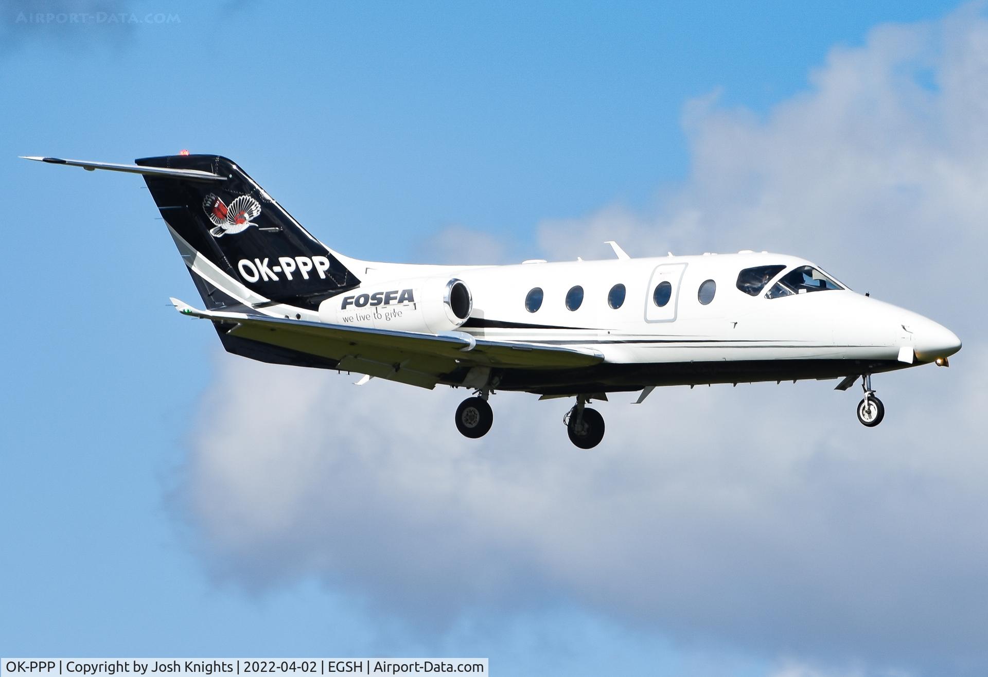 OK-PPP, 2004 Raytheon Hawker 400XP C/N RK-385, Arriving at Norwich.