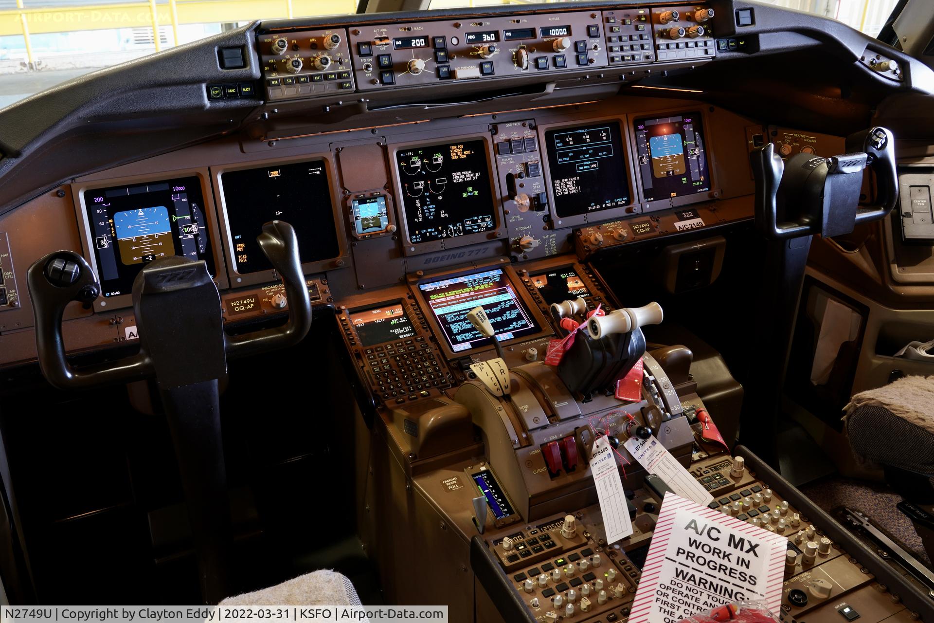 N2749U, 2019 Boeing 777-300/ER C/N 66589, Flightdeck SFO 2022.