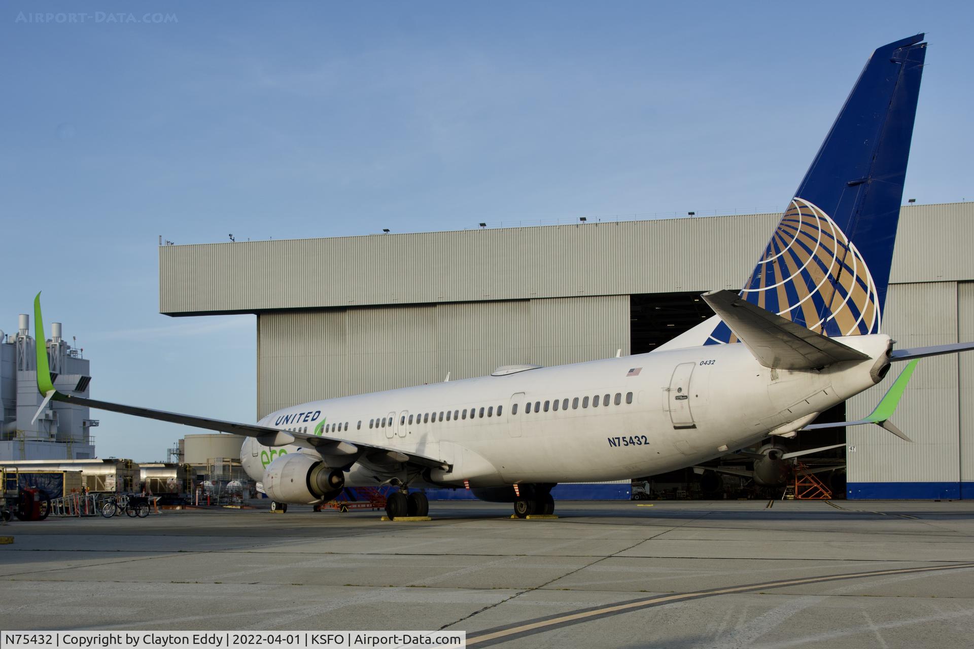 N75432, 2009 Boeing 737-924/ER C/N 32835, SFO 2022.