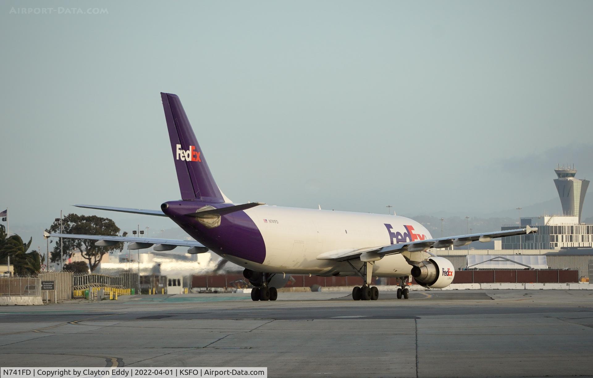 N741FD, 1991 Airbus A300B4-622R C/N 611, SFO 2022.