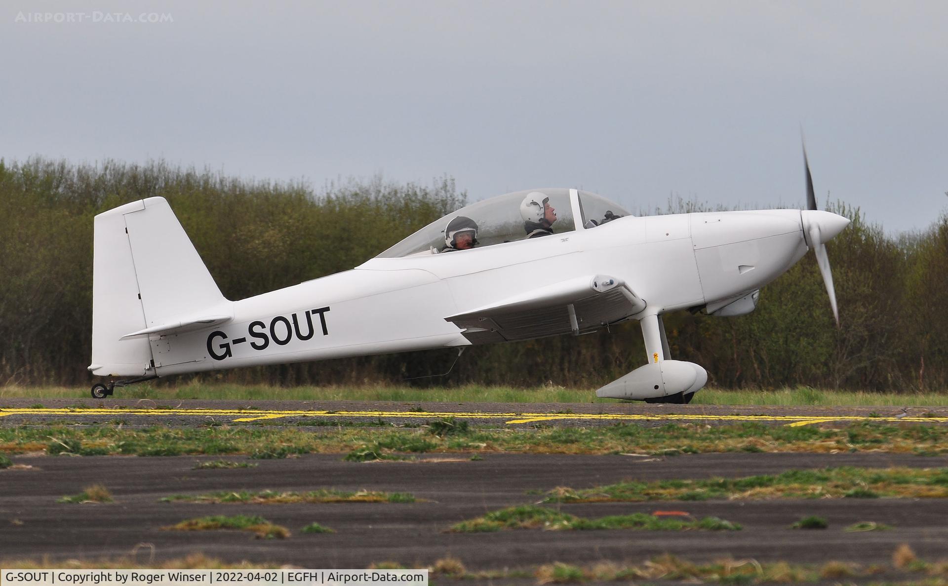 G-SOUT, 2006 Vans RV-8 C/N PFA 303-13295, Visiting aircraft (Raven 5 of Team Raven).