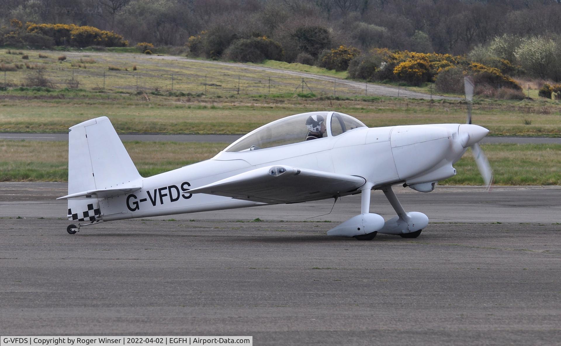 G-VFDS, 2012 Vans RV-8 C/N PFA 303-14637, Resident aircraft (Raven 1 of Team Raven).