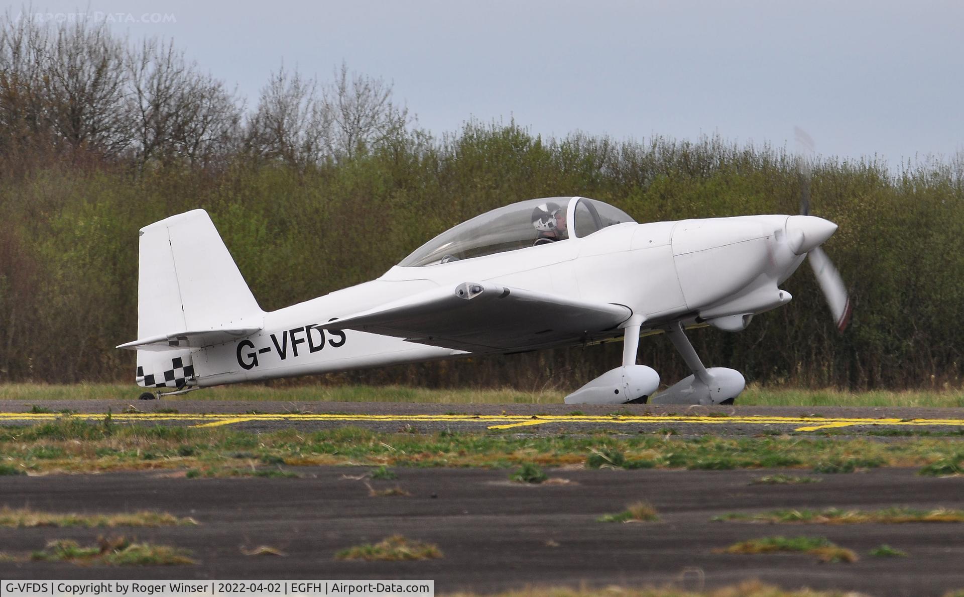 G-VFDS, 2012 Vans RV-8 C/N PFA 303-14637, Resident aircraft (Raven 1 of Team Raven).