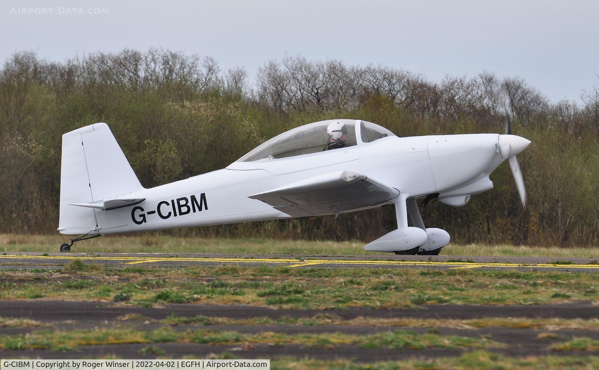G-CIBM, 2013 Vans RV-8 C/N LAA 303-15083, Resident aircraft (Raven 4 of Team Raven).