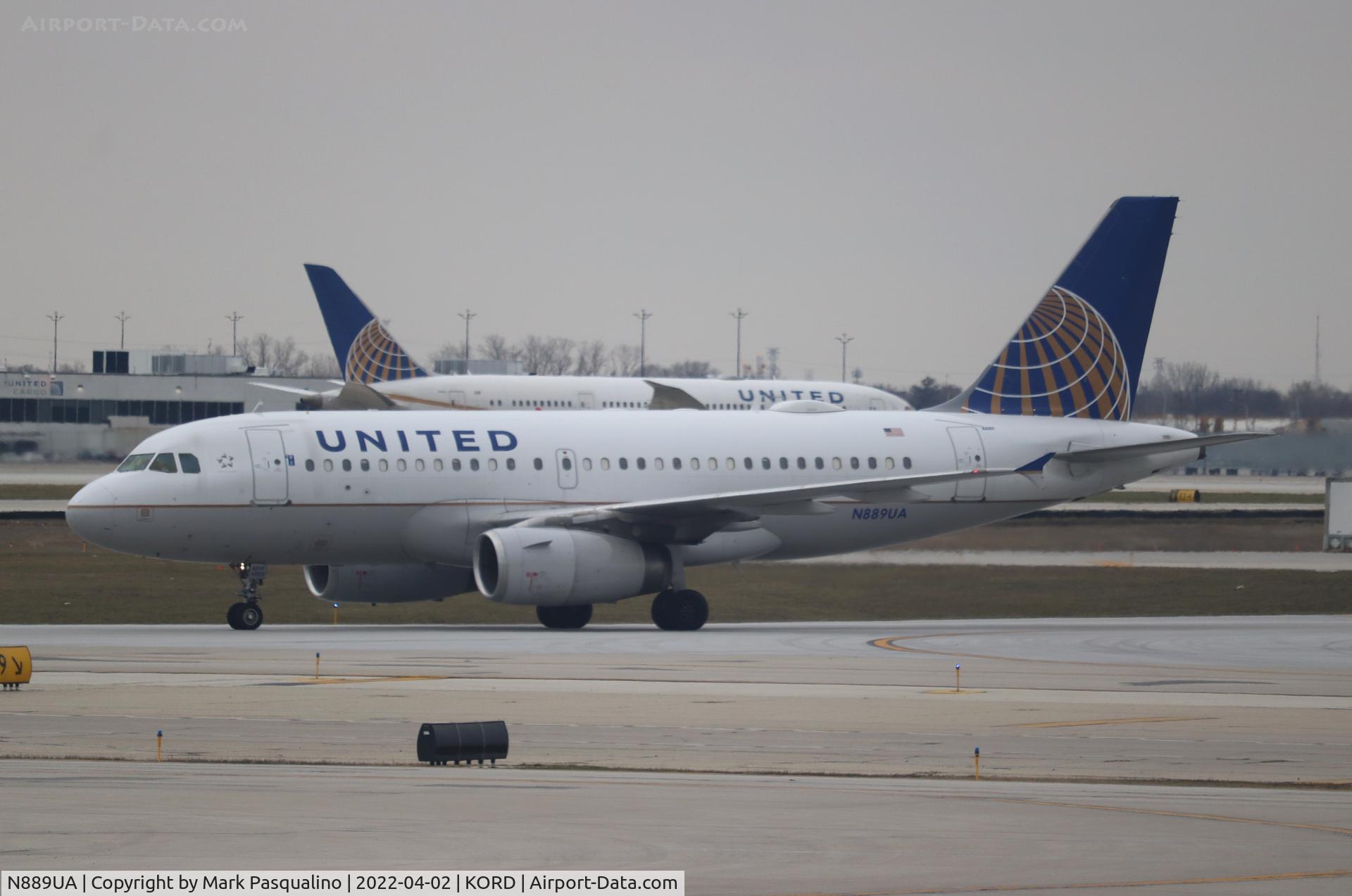 N889UA, 2005 Airbus A319-132 C/N 2667, Airbus A319-132