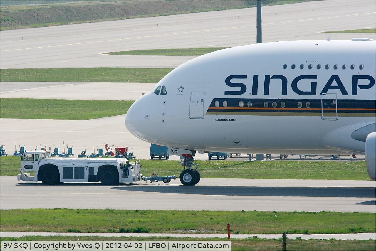 9V-SKQ, 2011 Airbus A380-841 C/N 079, Airbus A380-841, Taxiing, Toulouse Blagnac Airport (LFBO-TLS)