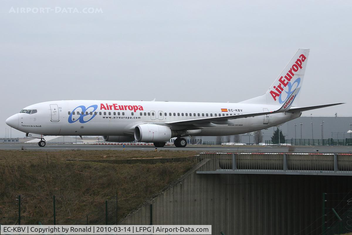 EC-KBV, 2007 Boeing 737-85P C/N 33980, at cdg