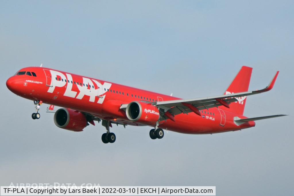TF-PLA, 2018 Airbus A321-251N C/N 7939, Short final to RWY22L