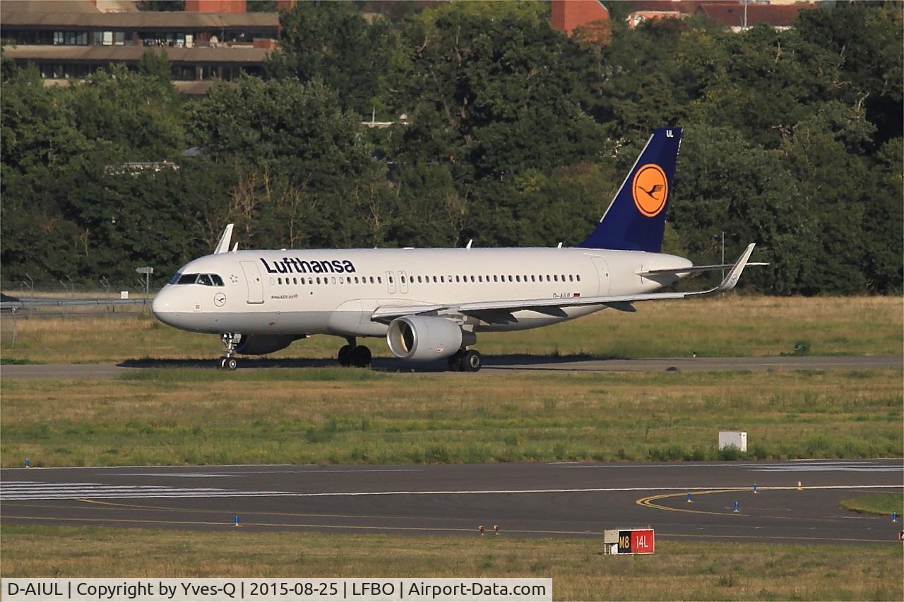 D-AIUL, 2015 Airbus A320-214 C/N 6521, Airbus A320-214, Taxiing to holding point rwy 14L, Toulouse-Blagnac airport (LFBO-TLS)