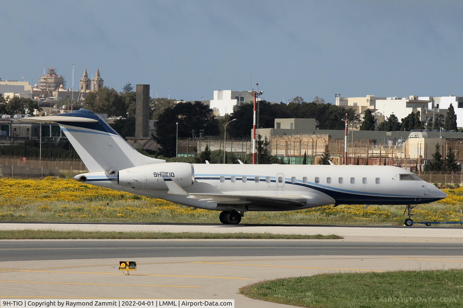 9H-TIO, Bombardier BD-700-1A11 Global 5000 C/N 9813, Bombardier BD-700 9H-TIO Emperor Aviation