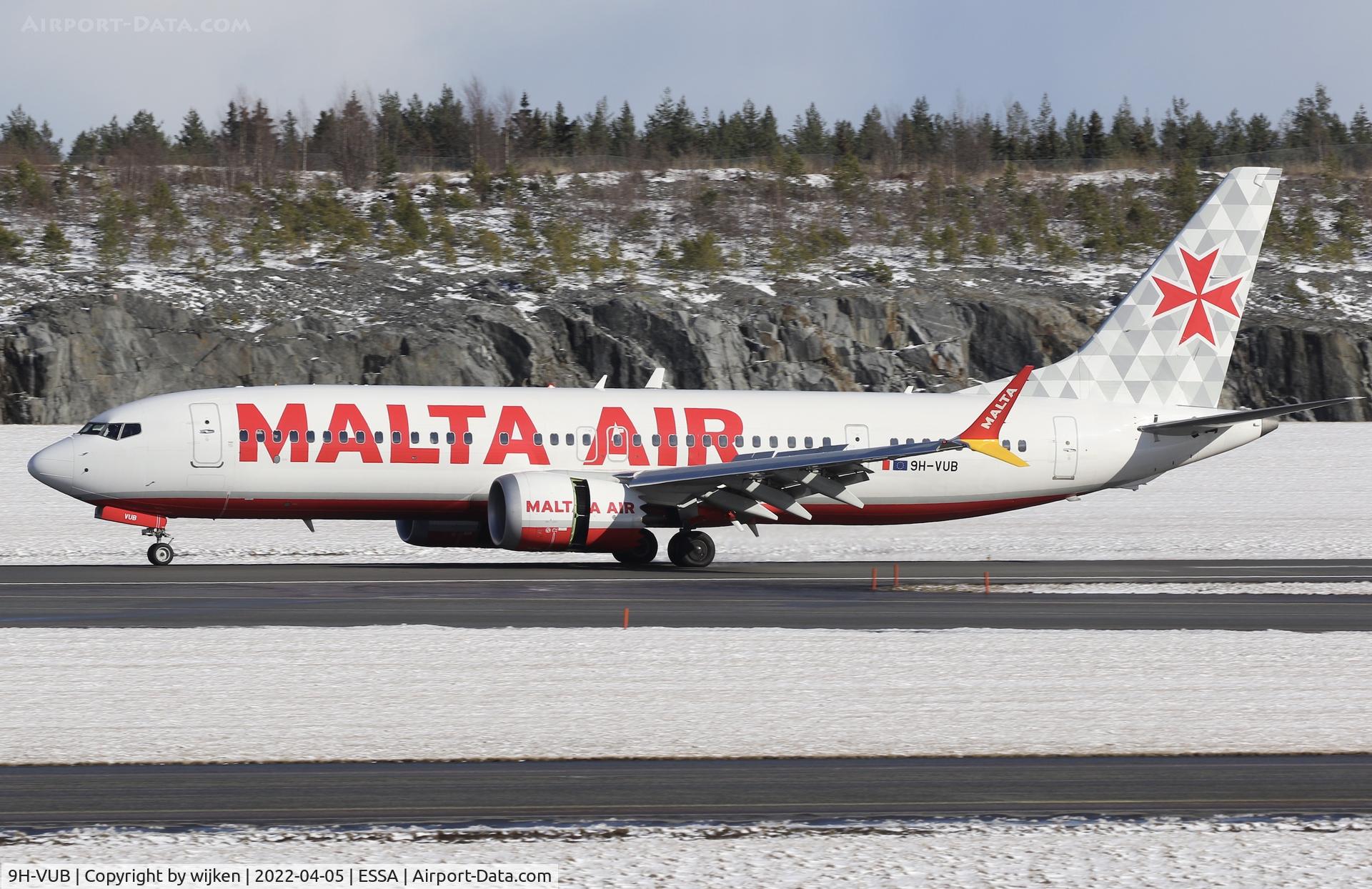 9H-VUB, 2021 Boeing 737-8-200 MAX C/N 65877, RWY 01R