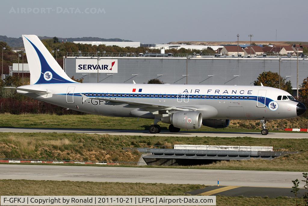 F-GFKJ, 1989 Airbus A320-211 C/N 0063, at cdg